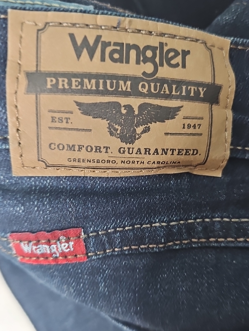 Wrangler Men’s Dark Indigo Slim Straight Jeans - Picture 3 of 4